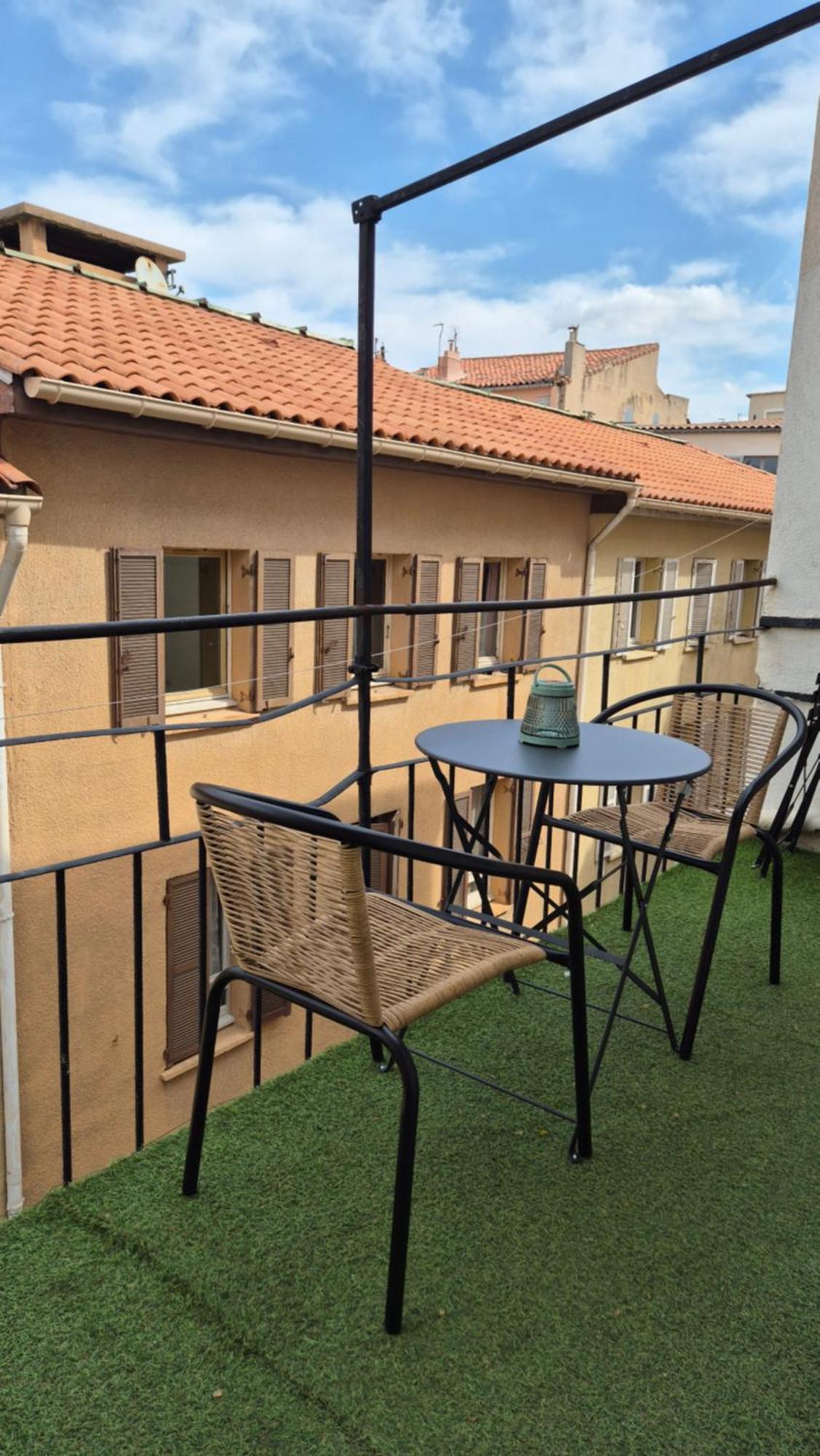 Appartement Au Coeur Du Panier Avec Terrasse 2 A 4 Personnes Climatisation à Marseille Extérieur photo